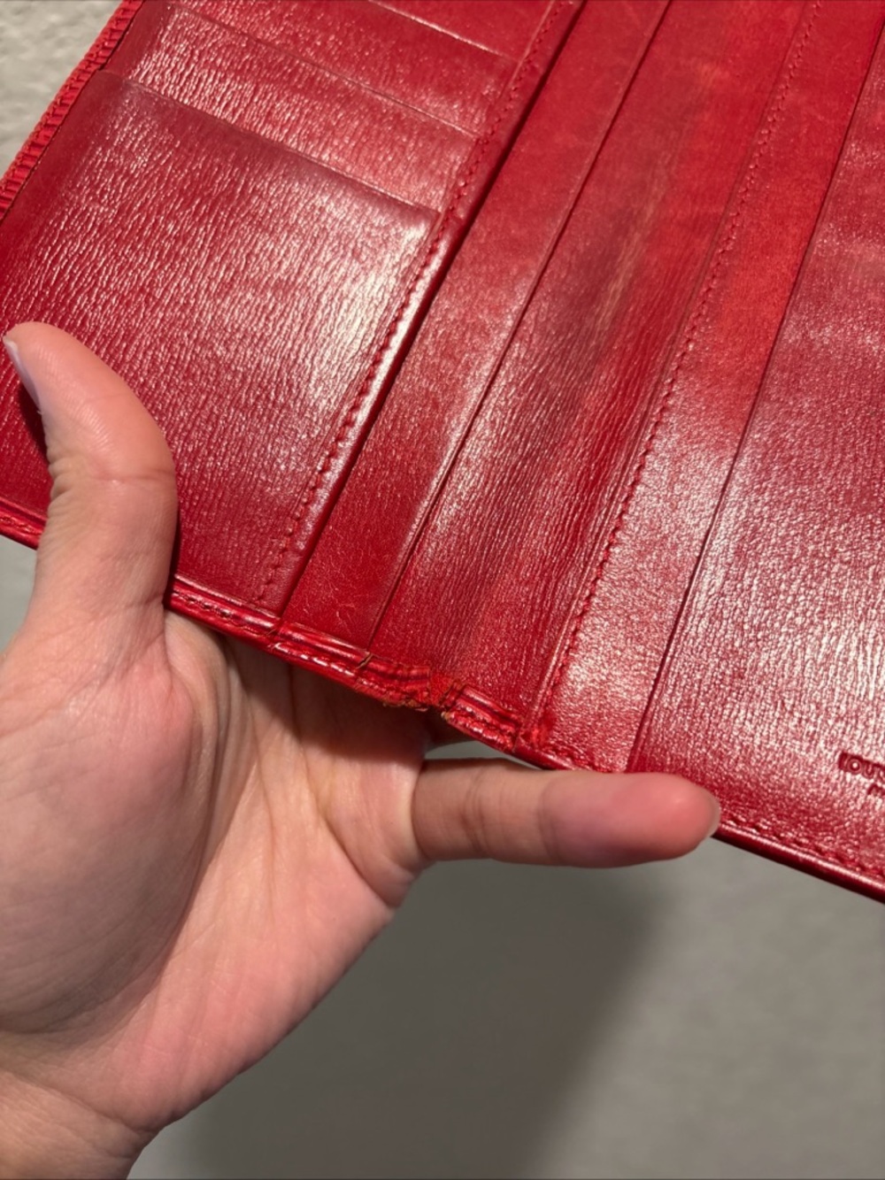 Louis Vuitton Malletier Long Bifold Wallet Red Epi Leather - Picture 4 of 15